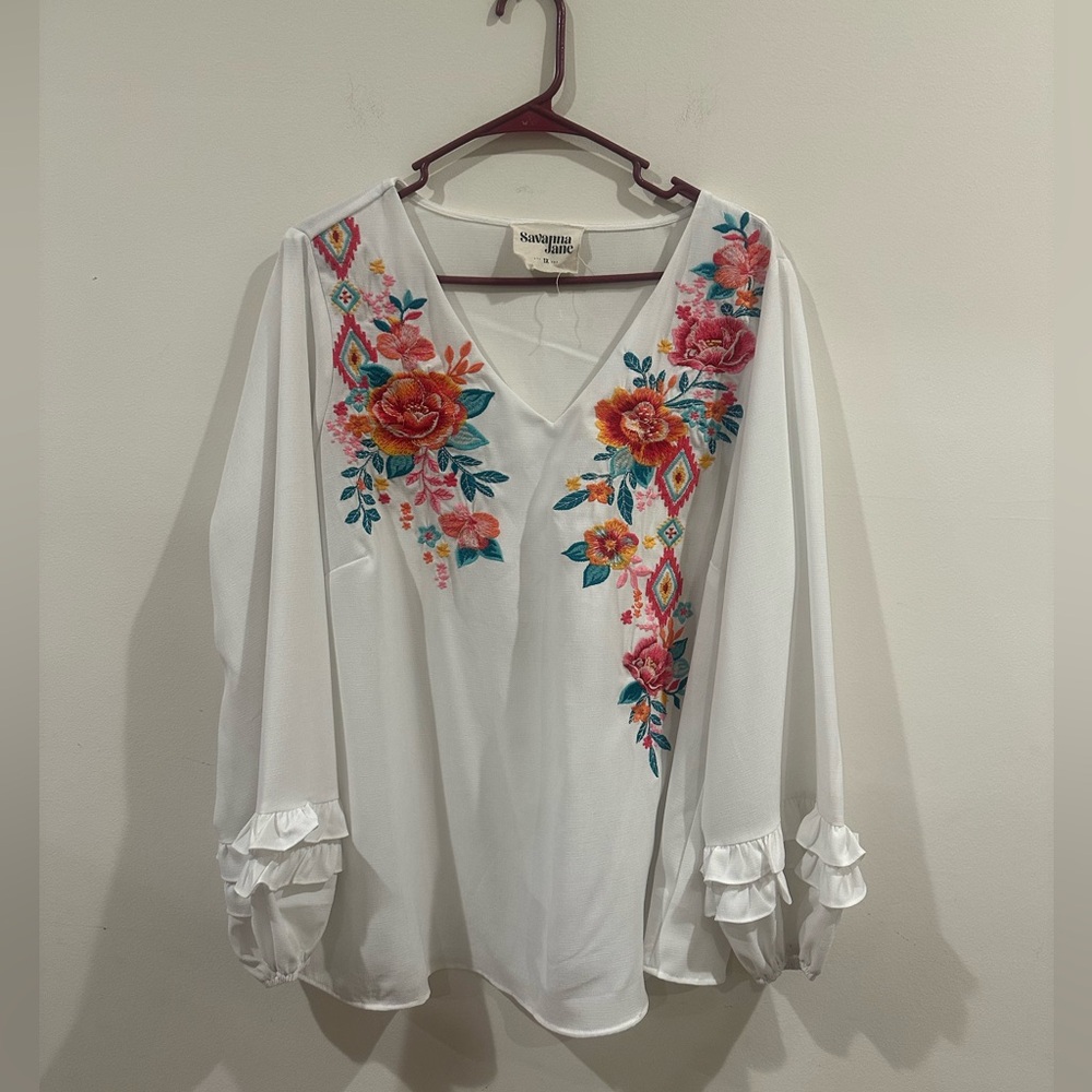 Savanna Jane White V-Neck Floral Embroidered Peasant Blouse